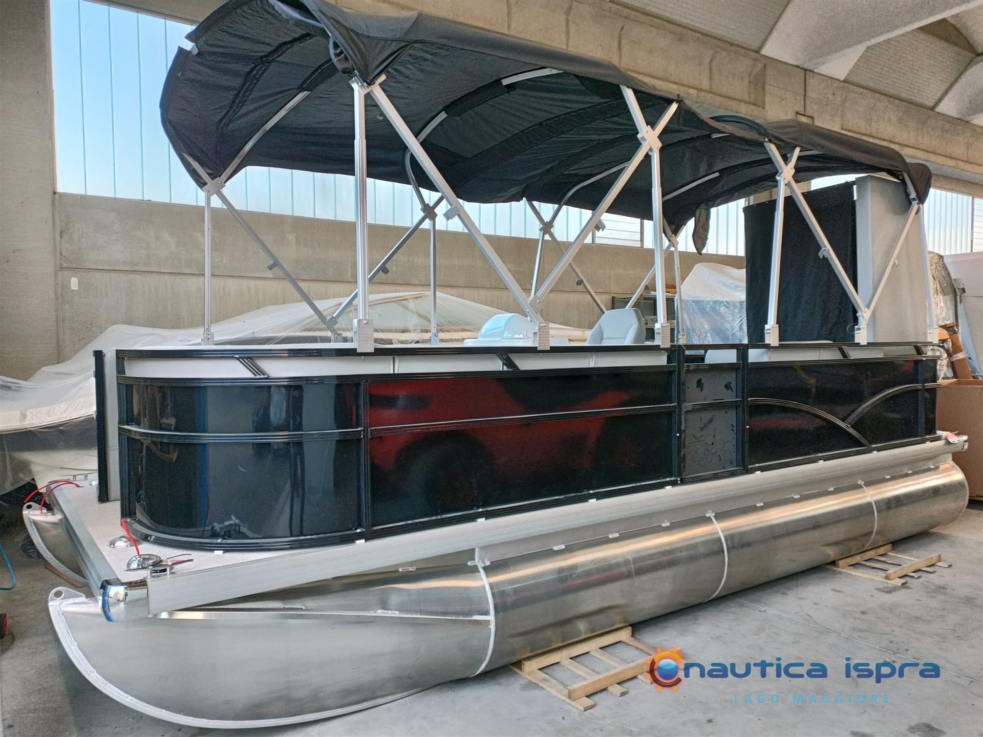 Alaska Boat Pontoon 580 PRONTA CONSEGNA! gebraucht - Hauptansicht