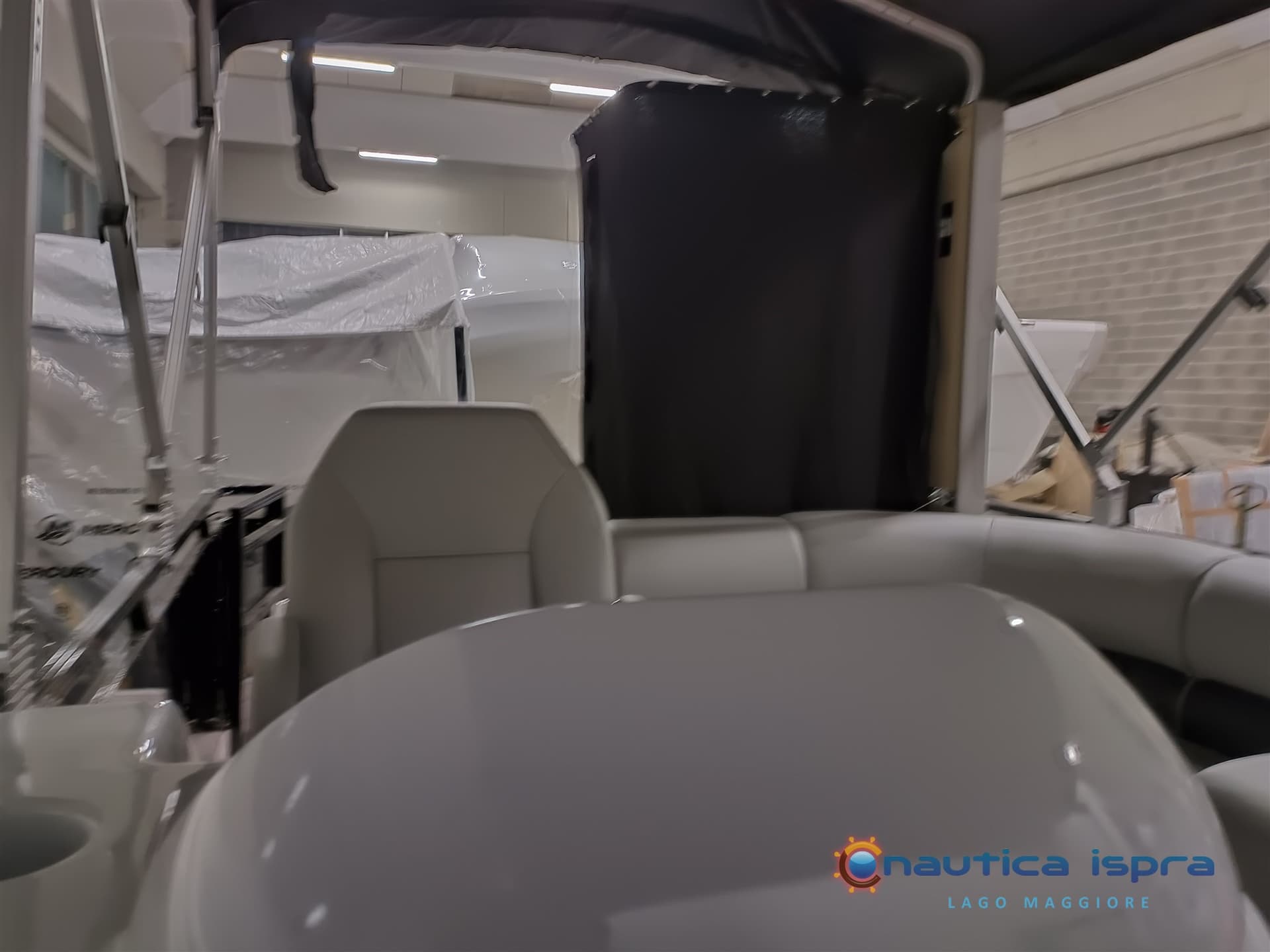 Alaska Boat Pontoon 580 PRONTA CONSEGNA! gebraucht - Hauptbild 9