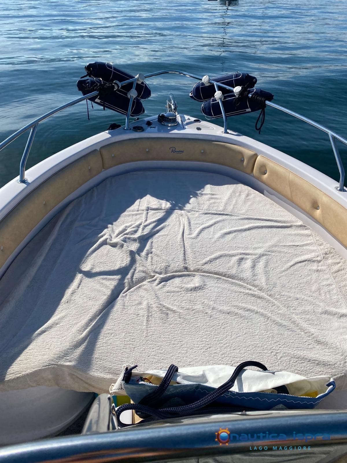 Ranieri International Voyager 22 - Detail View 1 Ranieri International Voyager 22 - Detail View 1