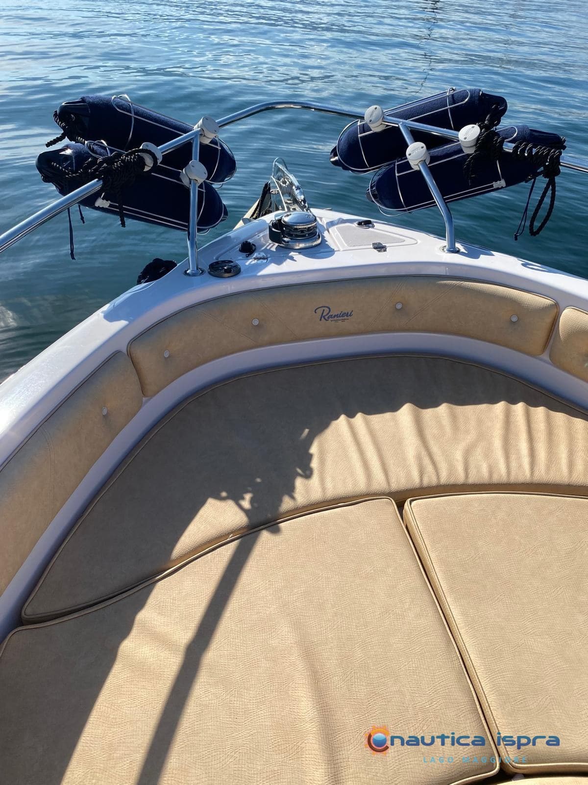 Ranieri International Voyager 22 - Interior View Ranieri International Voyager 22 - Interior View