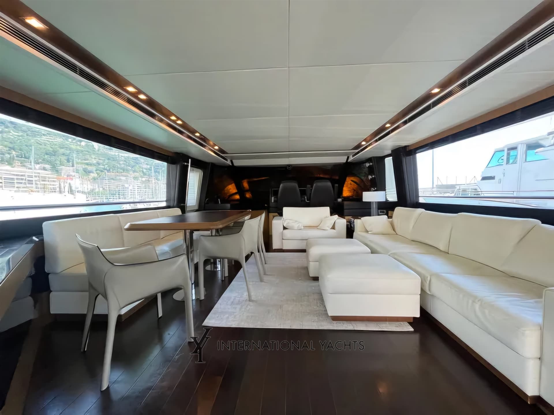 Azimut Magellano 74 d'occasion - image hero 11