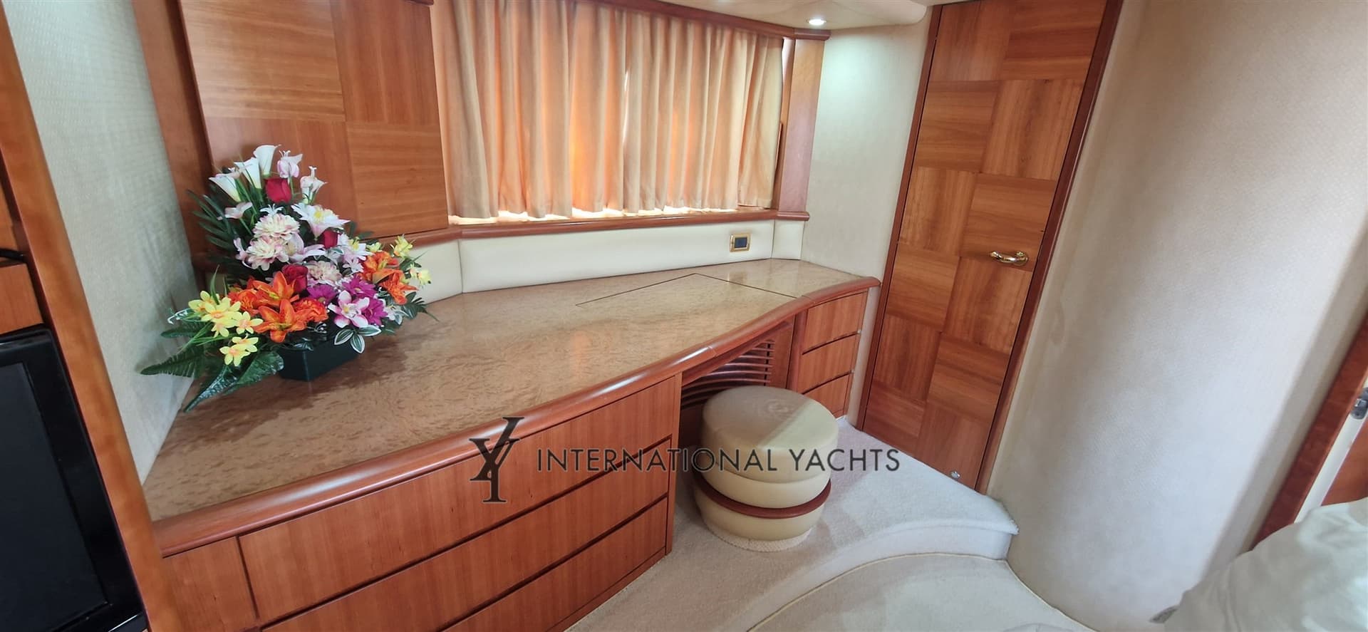 Azimut 62 usato - foto hero 14