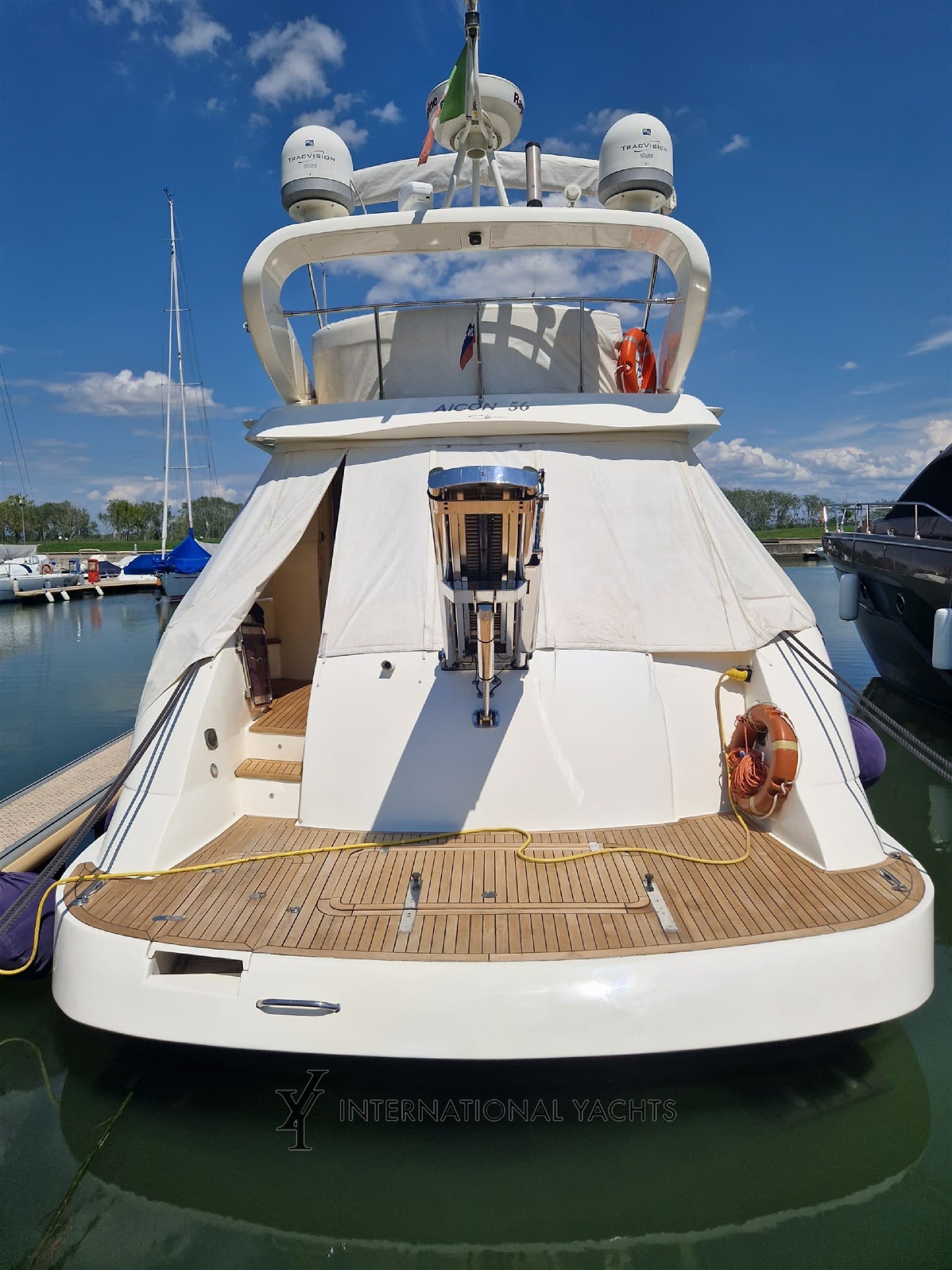 Aicon Aicon 56 - Detail View 1 Aicon Aicon 56 - Detail View 1