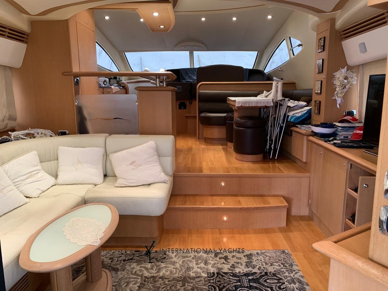 Aicon Aicon 56 - Deck View Aicon Aicon 56 - Deck View