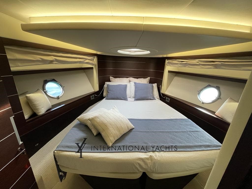 Azimut 68S gebraucht - Hauptbild 11
