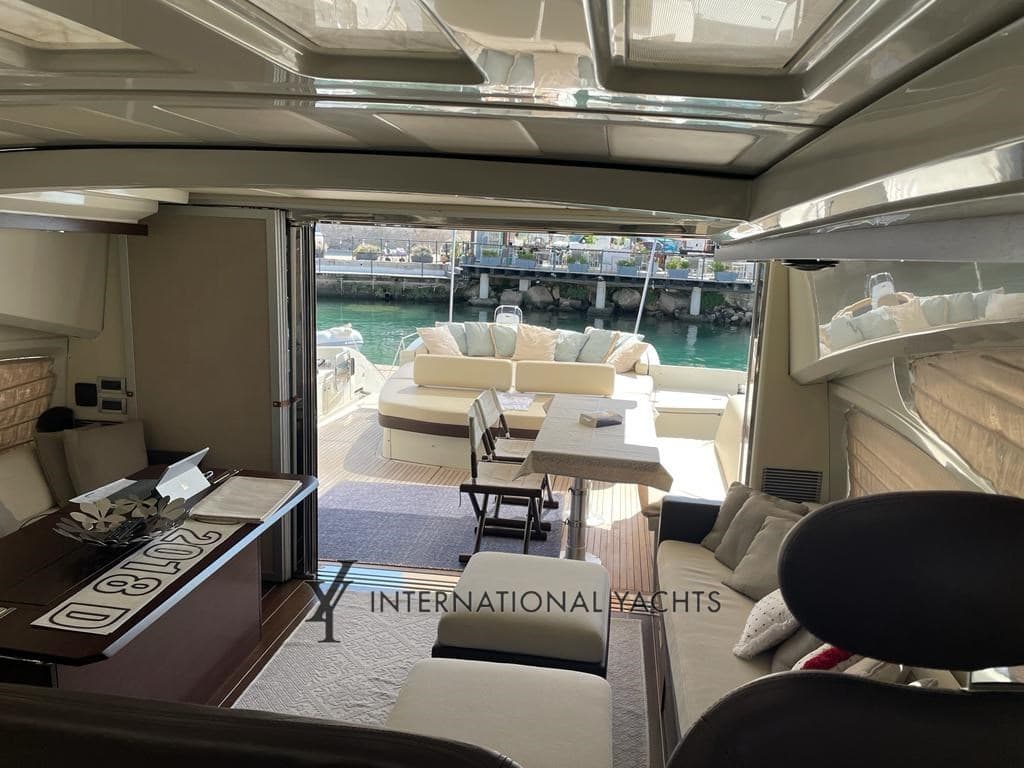 Azimut 68S gebraucht - Hauptbild 6