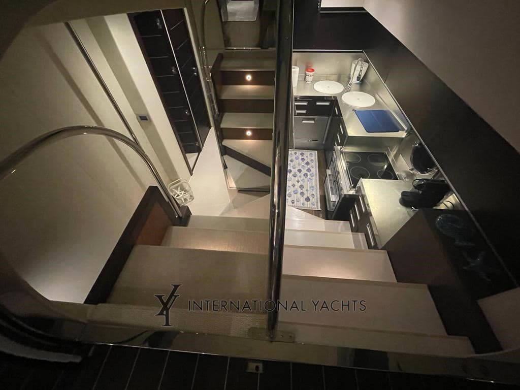 Azimut 68S gebraucht - Hauptbild 7