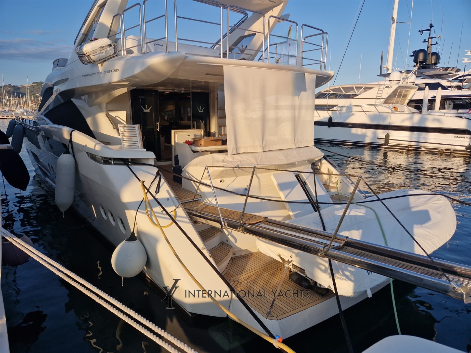 Dominator Yachts Dominator 780s Deluxe usato - dettaglio 3