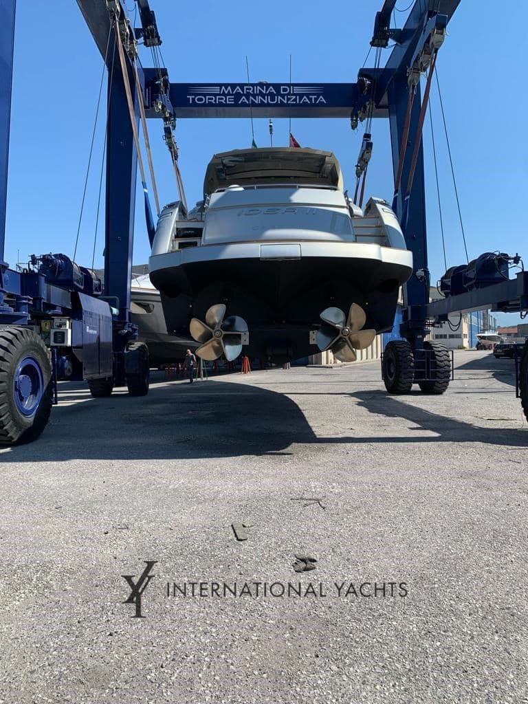 Pershing Pershing 64' usato - dettaglio 2