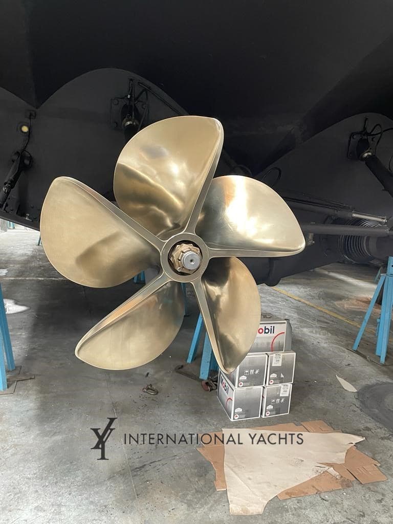 Pershing Pershing 64' usato - foto hero 14
