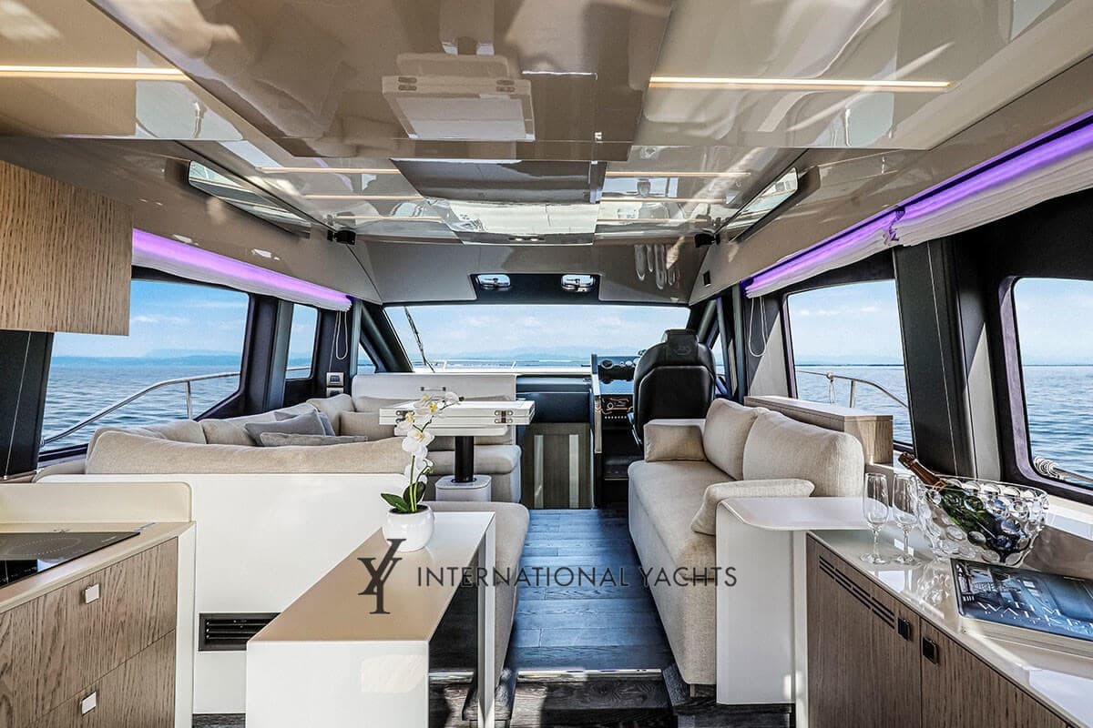 Cranchi E 52f Evoluzione used - detail 2