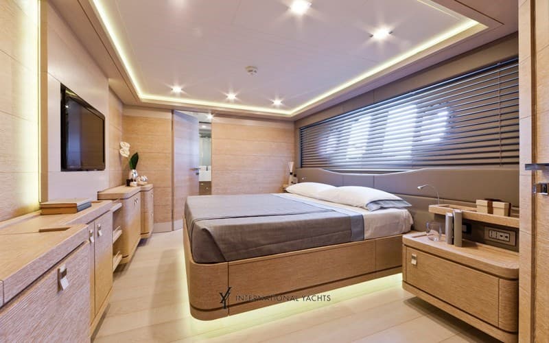 Custom Line Navetta 33 Crescendo used - detail 3