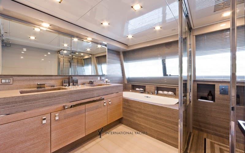 Custom Line Navetta 33 Crescendo used - detail 4