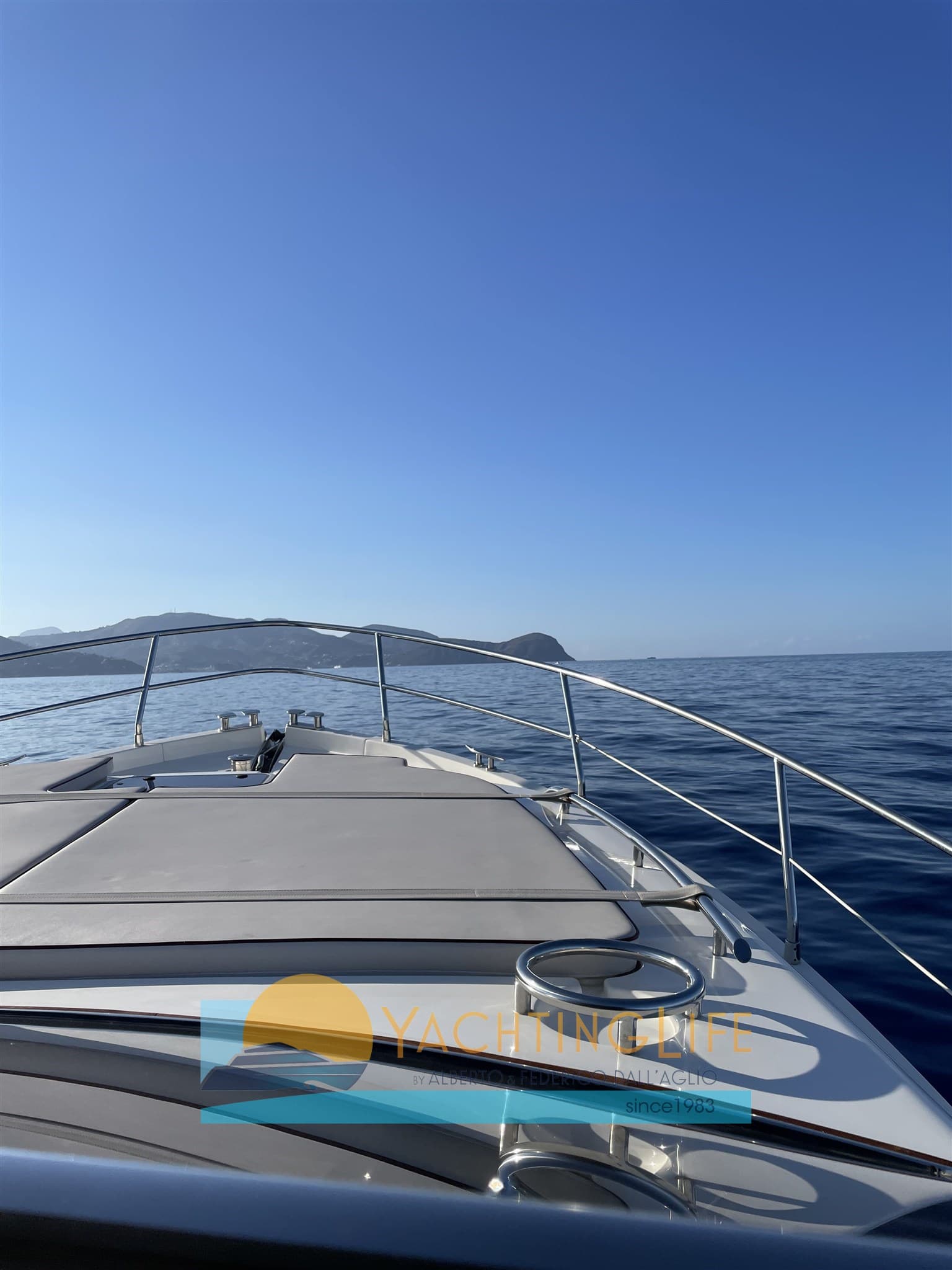 Cantieri Estensi 380 America - Deck View Cantieri Estensi 380 America - Deck View