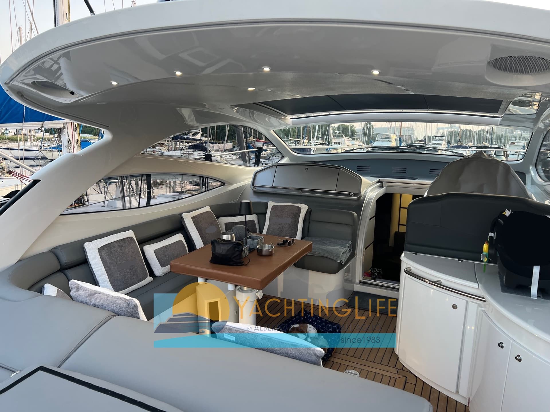 Pershing Pershing 50' gebraucht - Detail 3