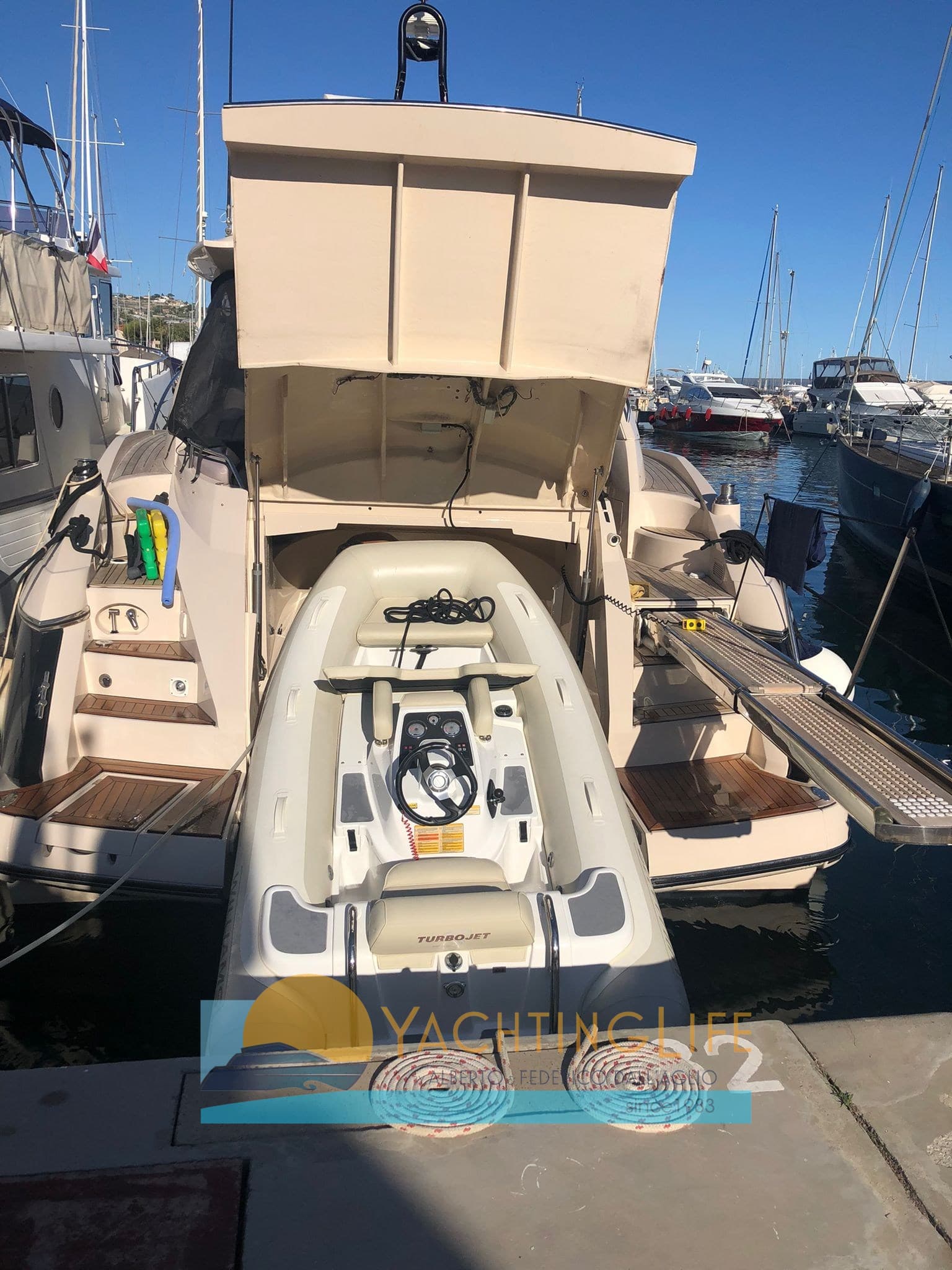 Sunseeker Portofino 53 Mkii - Deck View Sunseeker Portofino 53 Mkii - Deck View