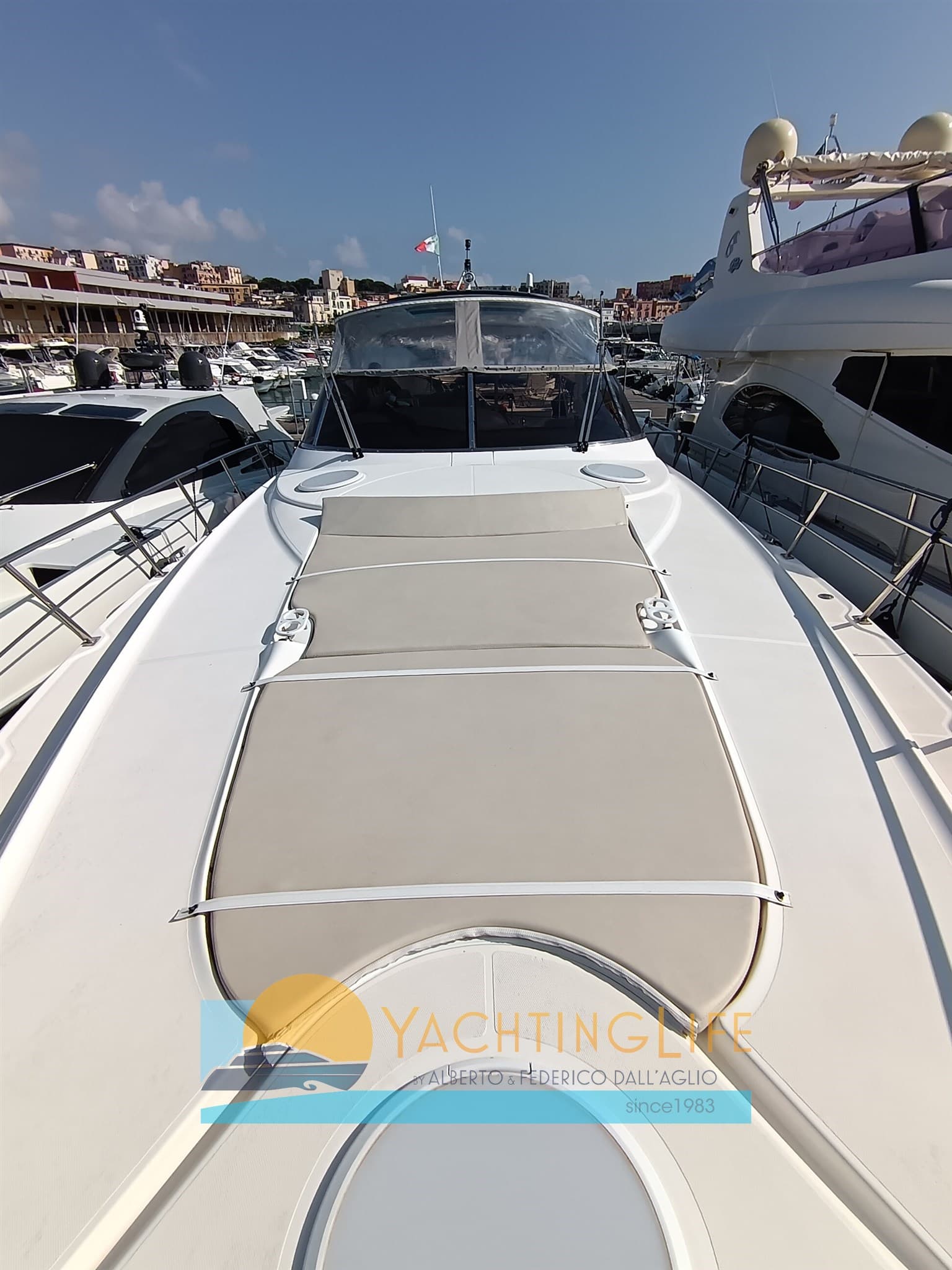 Cruisers Yachts 5470 Express gebraucht - Detail 3