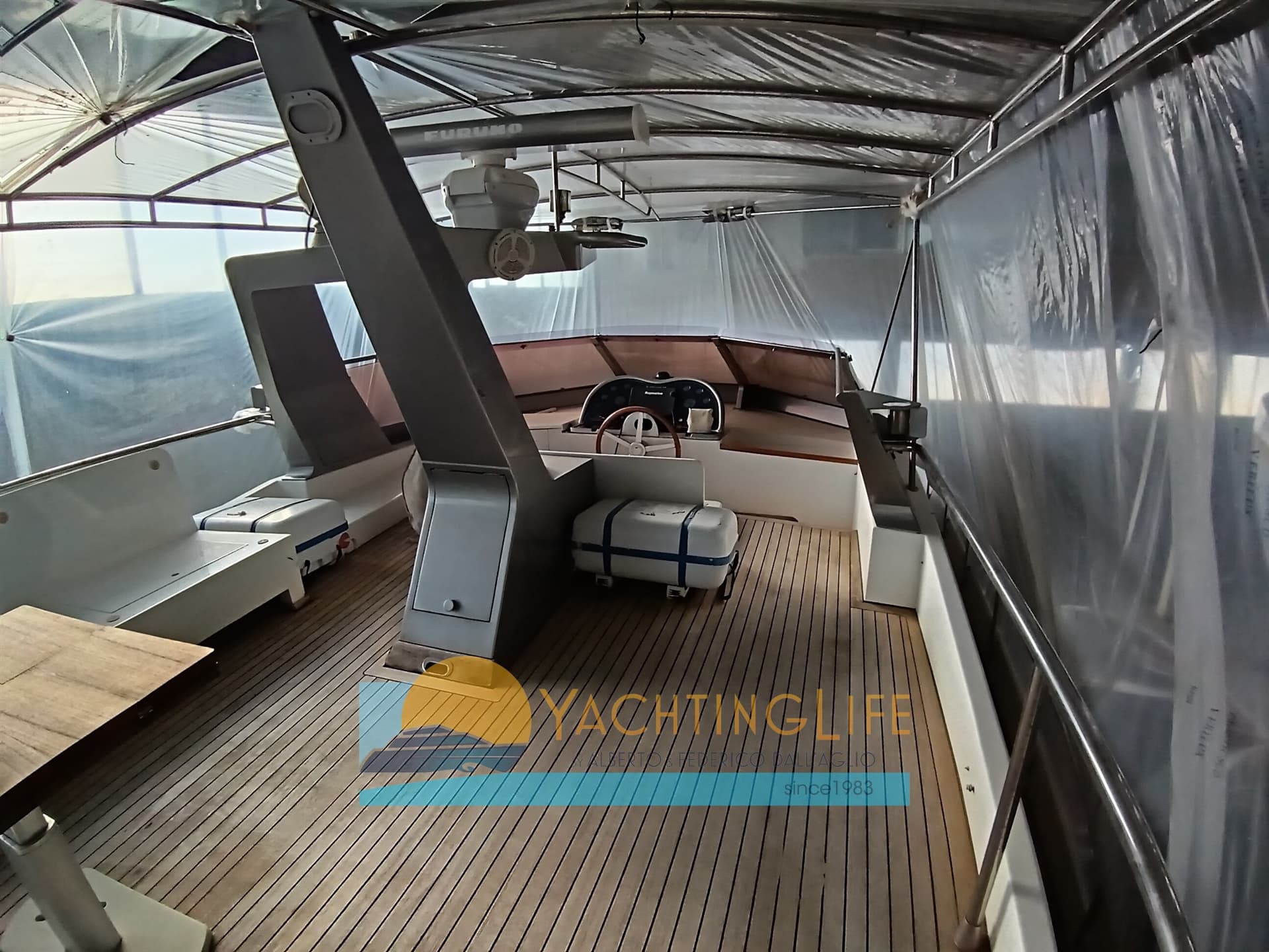 Spertini Alalunga 22 - Detail View 1 Spertini Alalunga 22 - Detail View 1