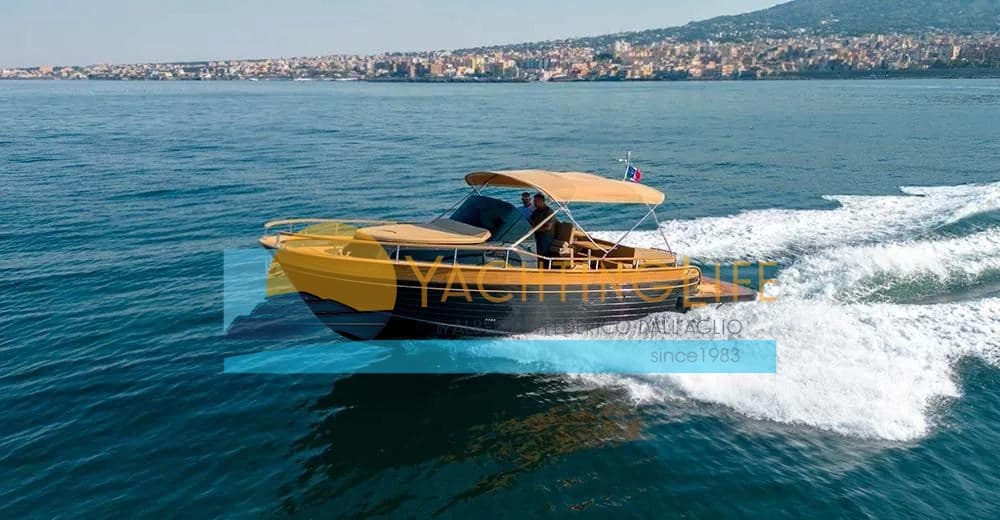 Nautica Esposito Positano 32 - Main View Nautica Esposito Positano 32 - Main View