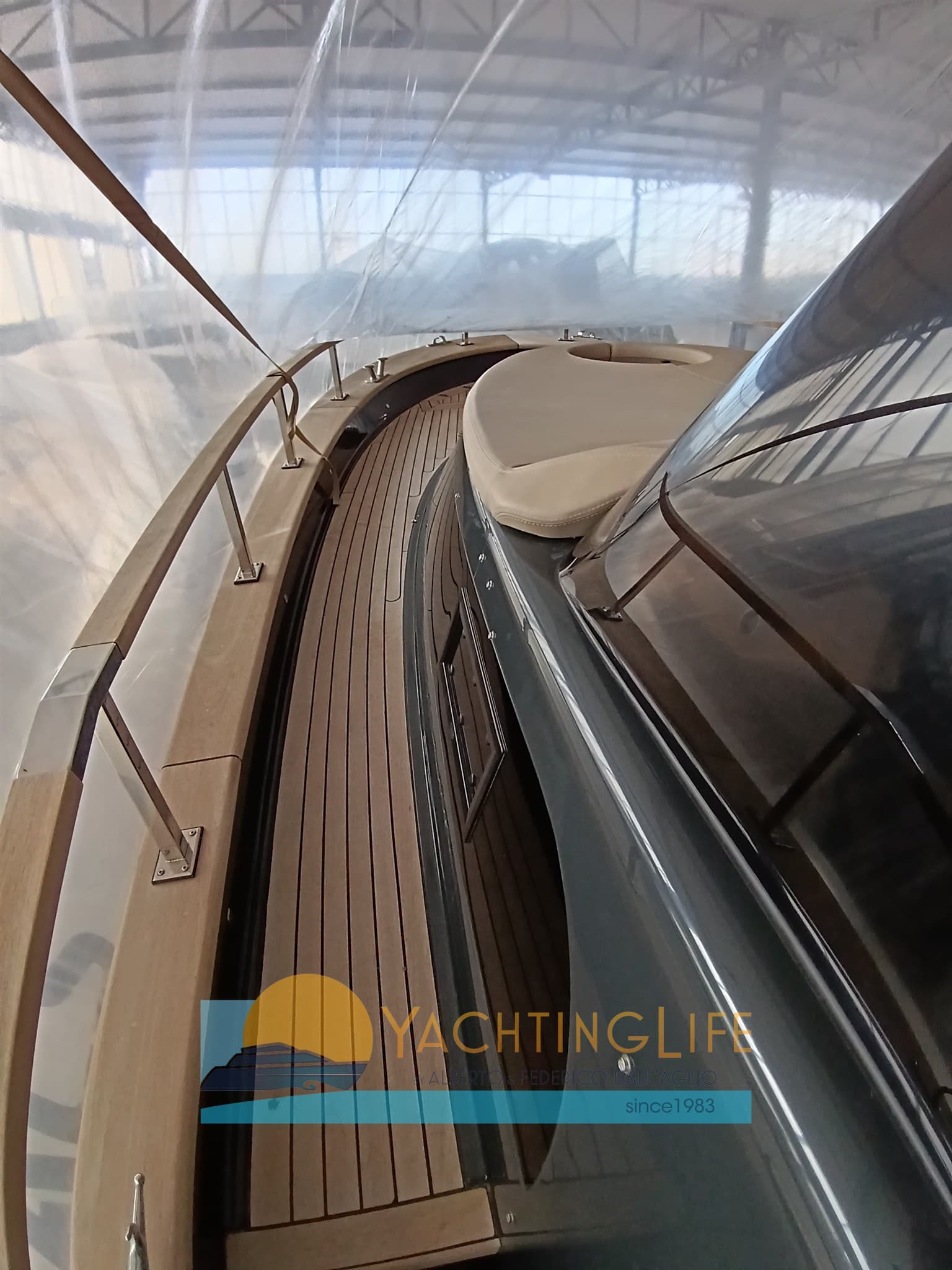 Nautica Esposito Positano 32 - Detail View 1 Nautica Esposito Positano 32 - Detail View 1