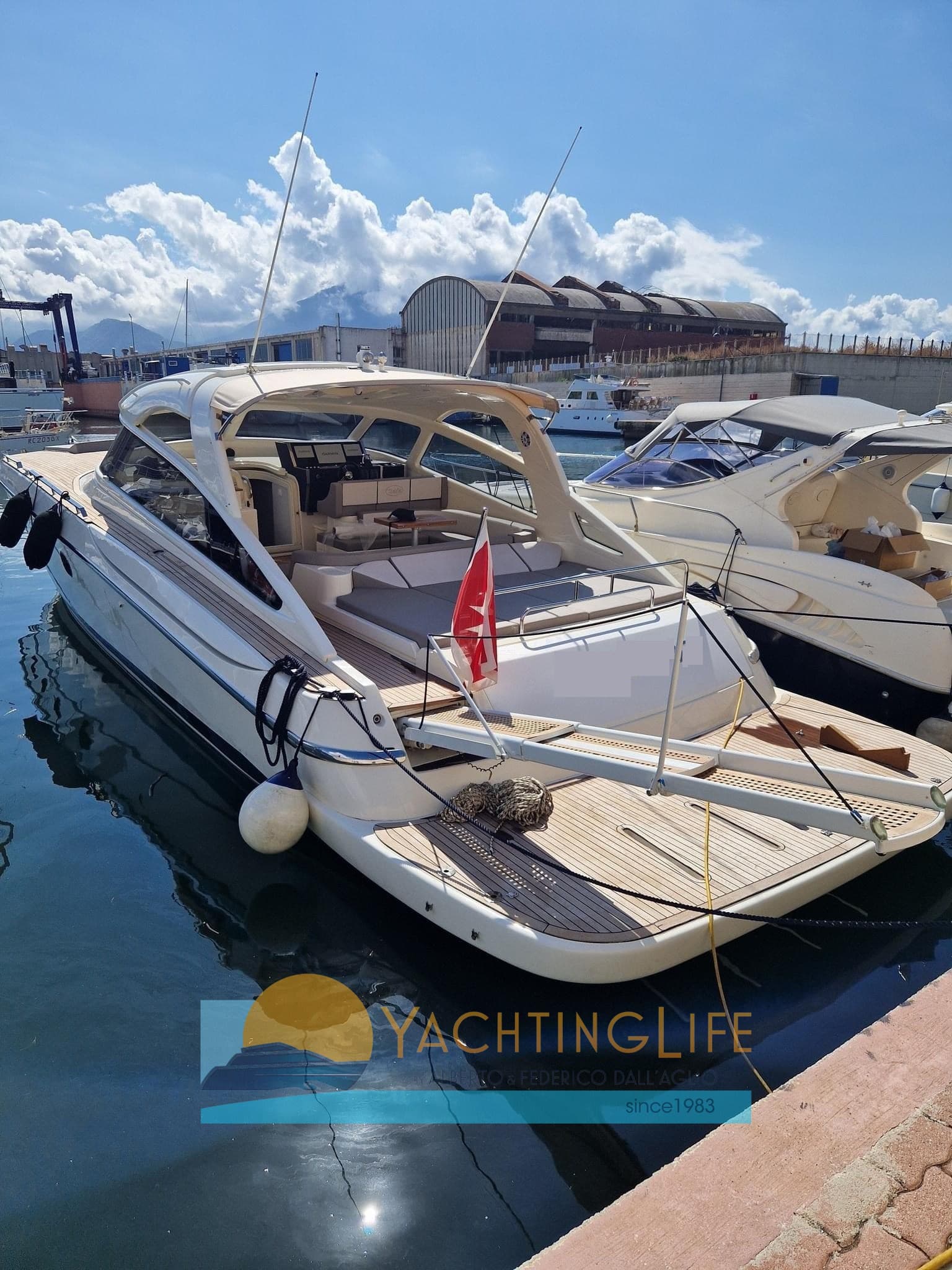 Baia Azzurra 63 - Detail View 1 Baia Azzurra 63 - Detail View 1