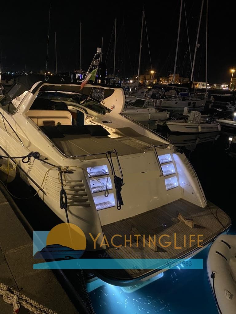 Cantieri di Sarnico Maxim 55 Special - Deck View Cantieri di Sarnico Maxim 55 Special - Deck View