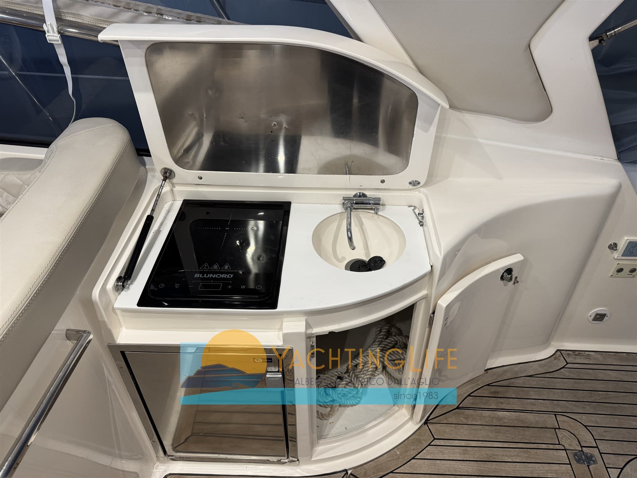 Manò Marine Mano' 38,50 - Interior View Manò Marine Mano' 38,50 - Interior View