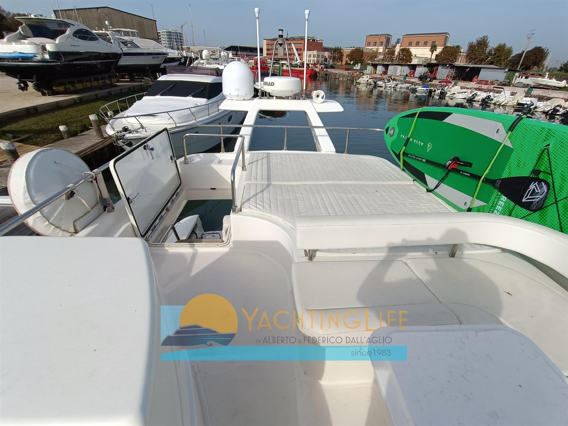 Ferretti Yachts 500 - Deck View Ferretti Yachts 500 - Deck View