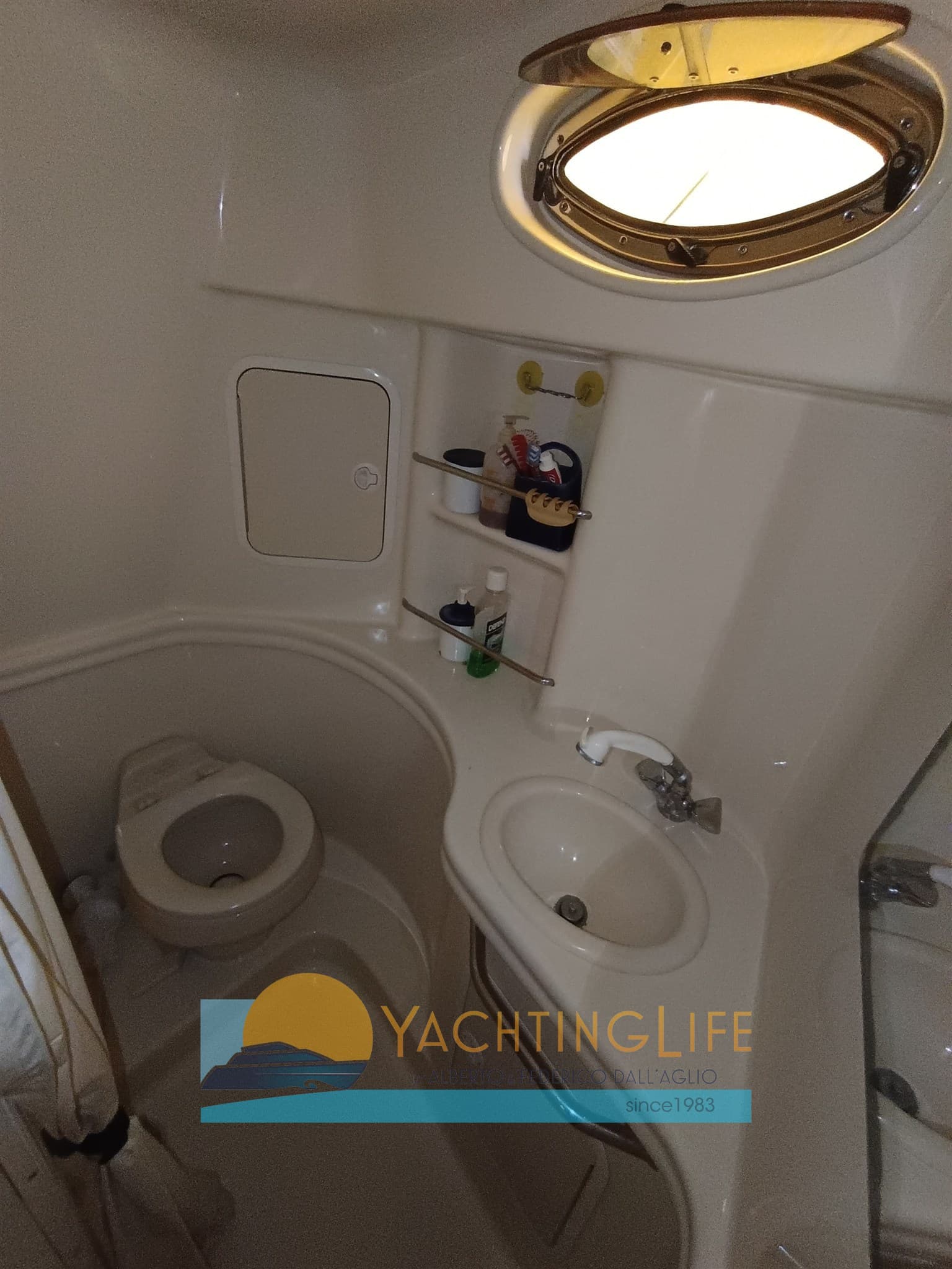 Sea Ray 335 DA usato - foto hero 16