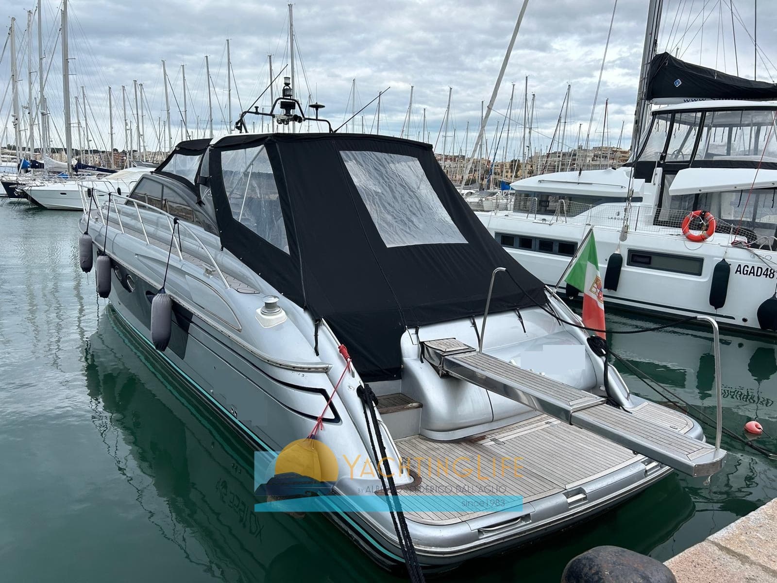 Princess Yachts V 55 usato - dettaglio 1