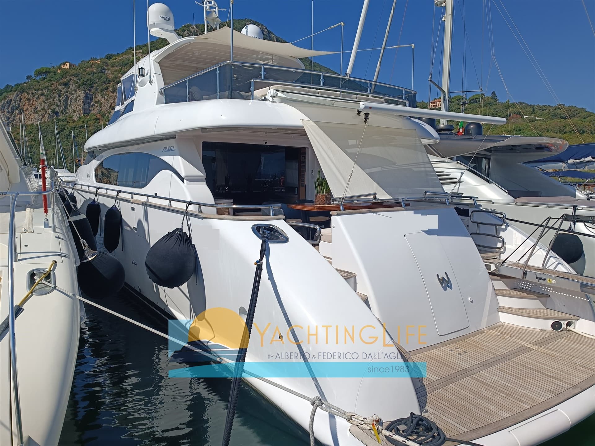 Fipa Maiora 27 - Detail View 1 Fipa Maiora 27 - Detail View 1