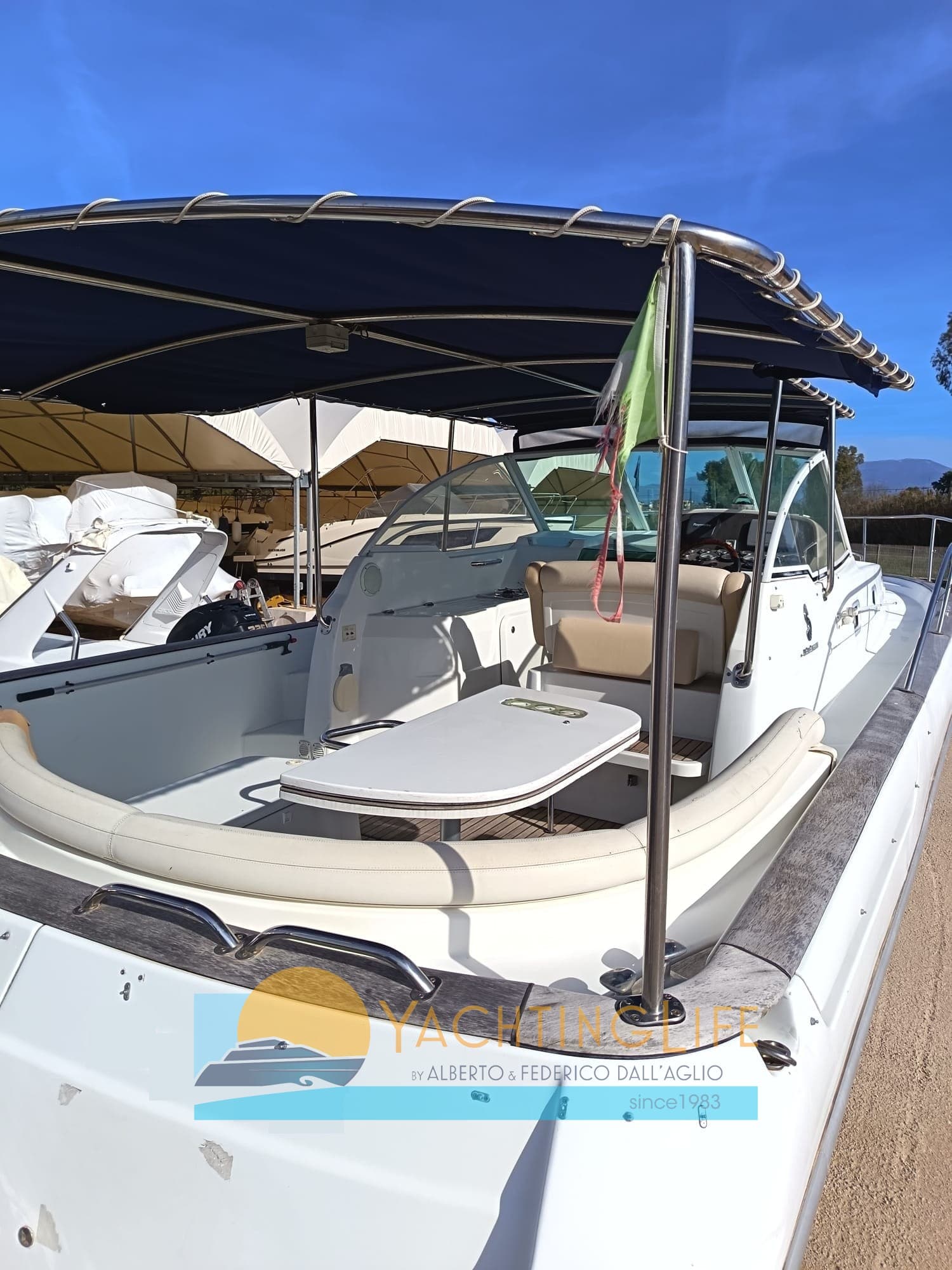 Beneteau Ombrine 1001 used - detail 4