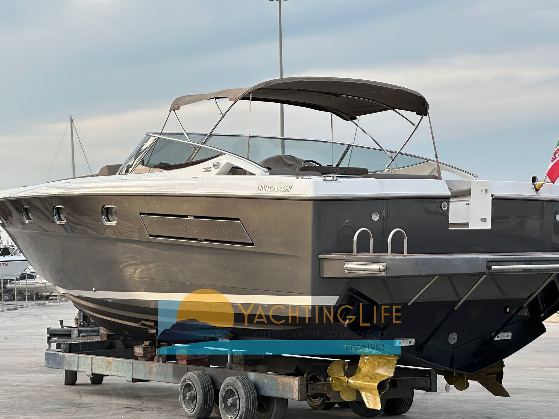 Unica Yacht Unica 42 - Detail View 1 Unica Yacht Unica 42 - Detail View 1