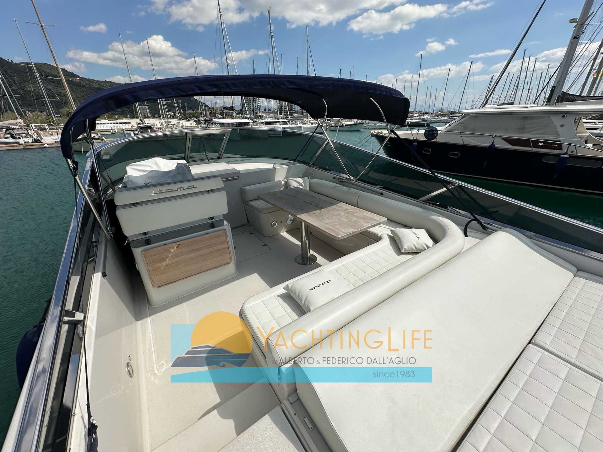 Itama Itama 48 - Deck View Itama Itama 48 - Deck View