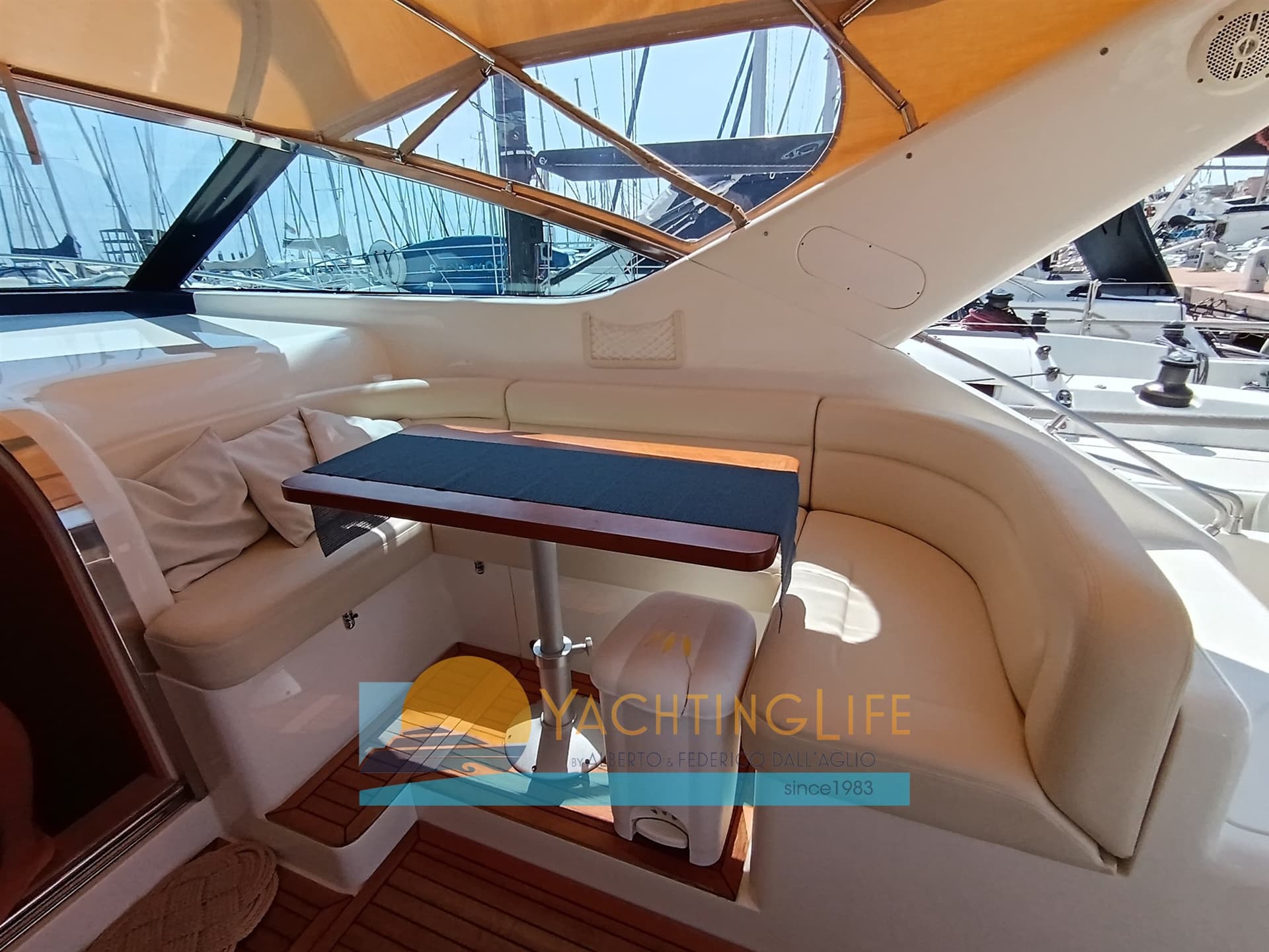 Uniesse Marine Uniesse 42' Open usato - foto hero 4