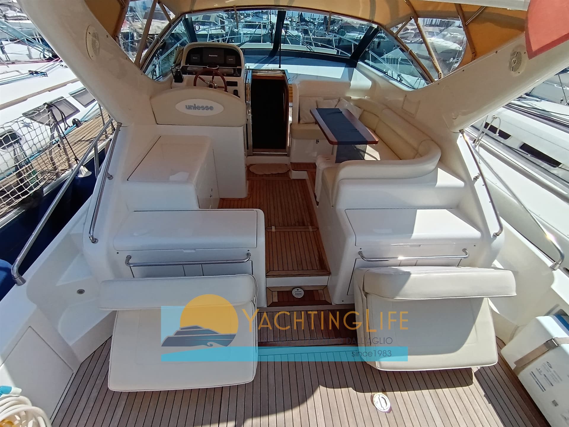 Uniesse Marine Uniesse 42' Open usato - foto hero 3