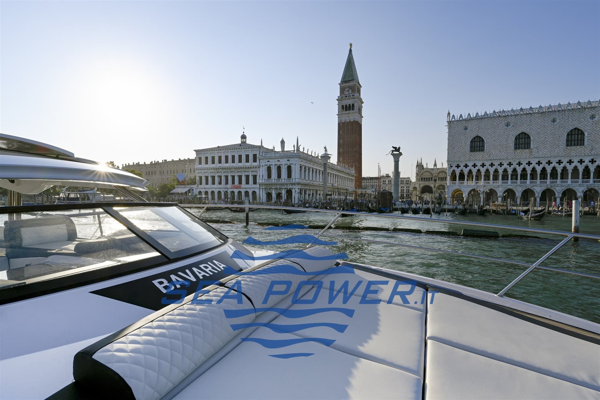 Bavaria Sr 36 Open Top - Interior View Bavaria Sr 36 Open Top - Interior View