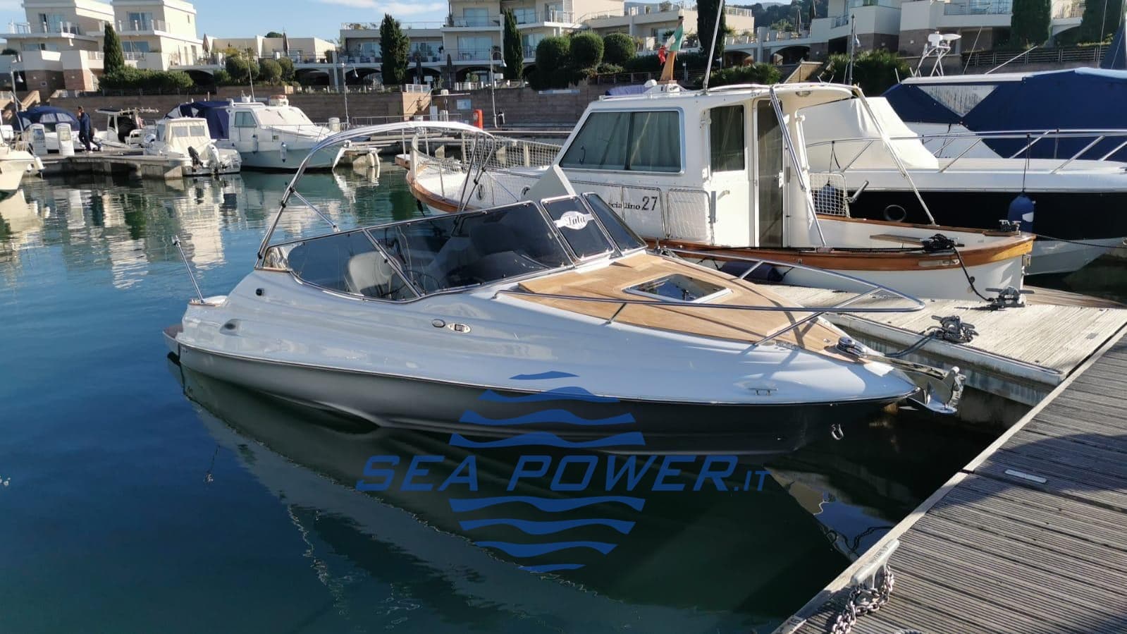 Regal Marine 2119 gebraucht - Hauptansicht