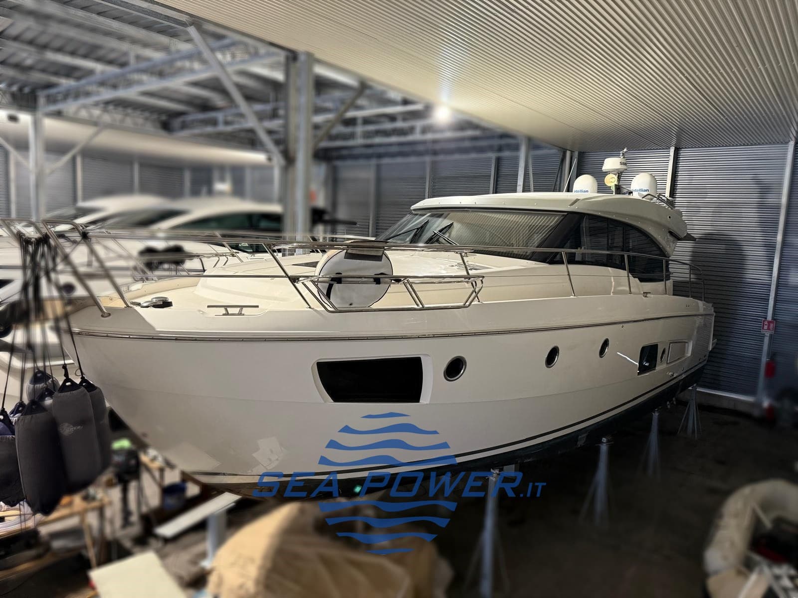 Bavaria Virtess 420 Coupé - Detail View 1 Bavaria Virtess 420 Coupé - Detail View 1