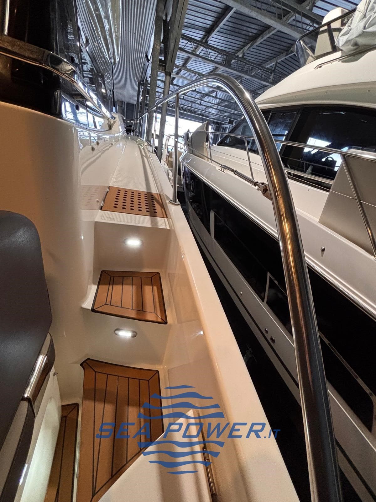 Bavaria Virtess 420 Coupé usato - foto hero 19