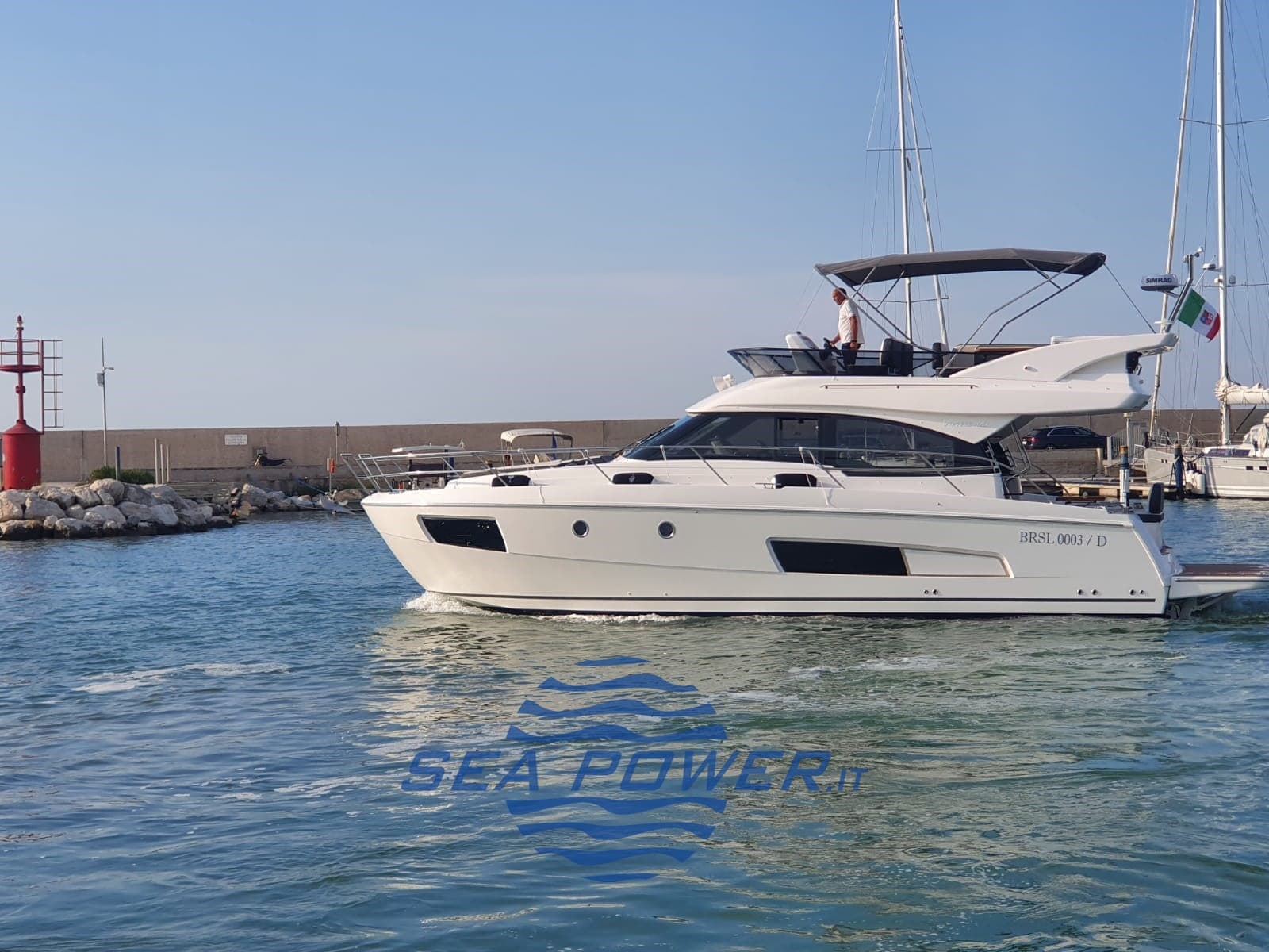 Bavaria Virtess 420 Fly - Main View Bavaria Virtess 420 Fly - Main View