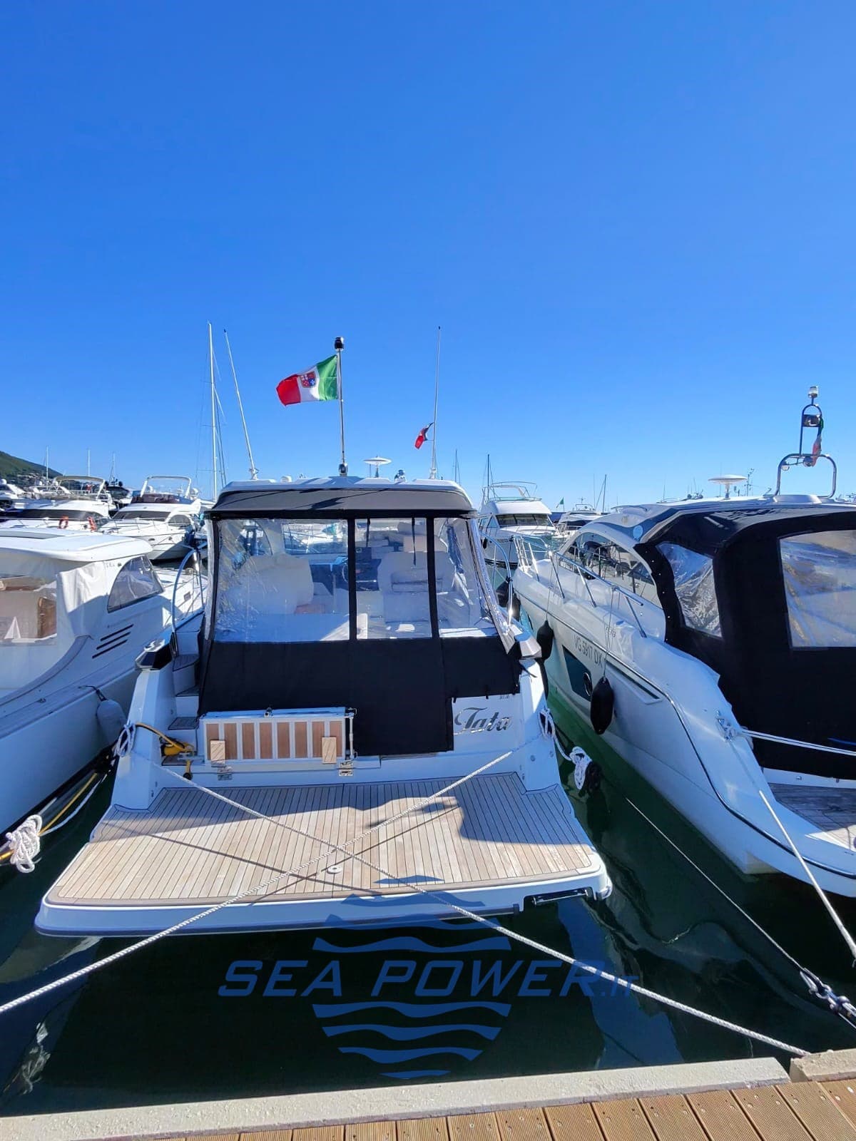 Beneteau Gran Turismo 36 - Detail View 1 Beneteau Gran Turismo 36 - Detail View 1