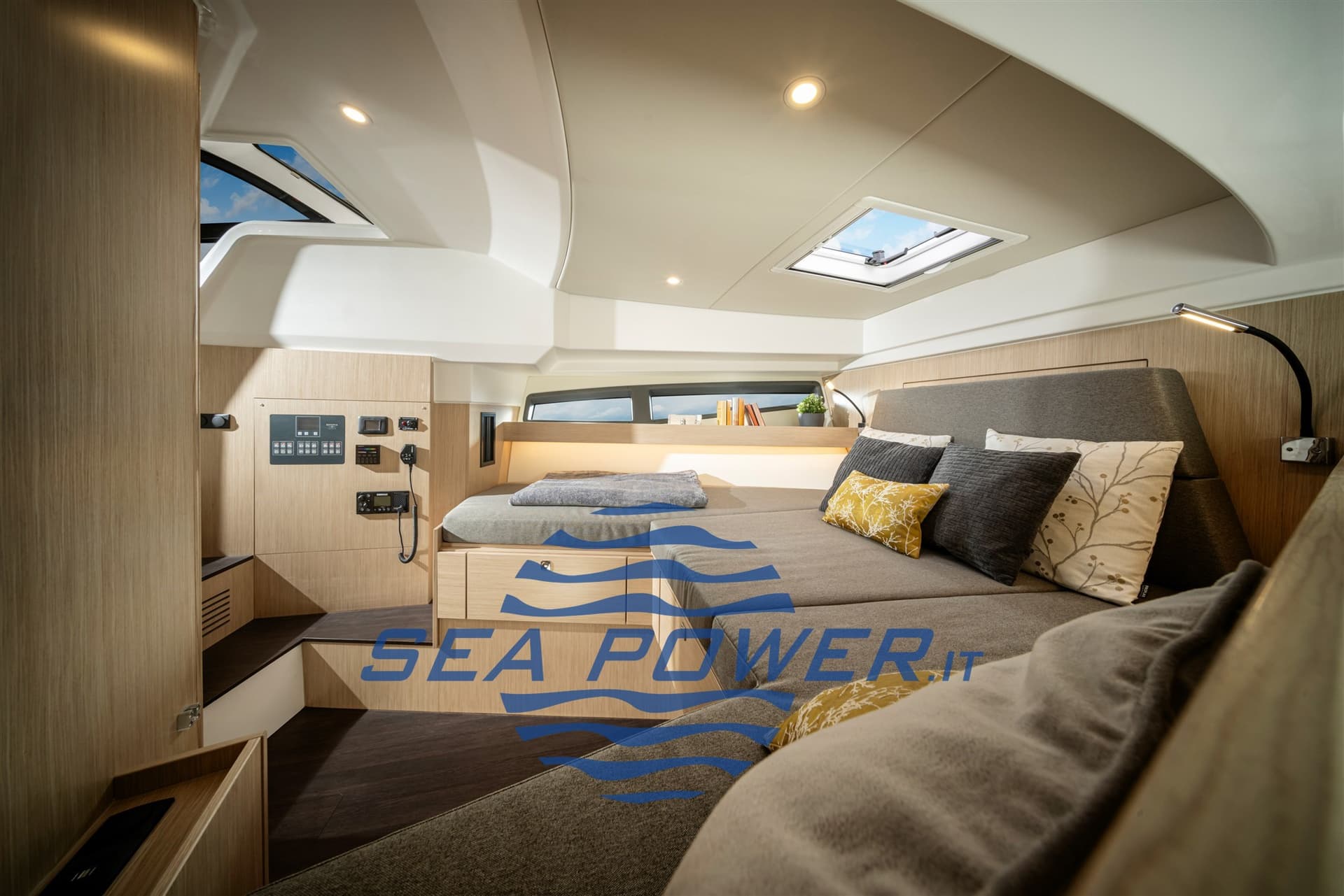 Bavaria Vida 33 Hard Top usato - foto hero 9