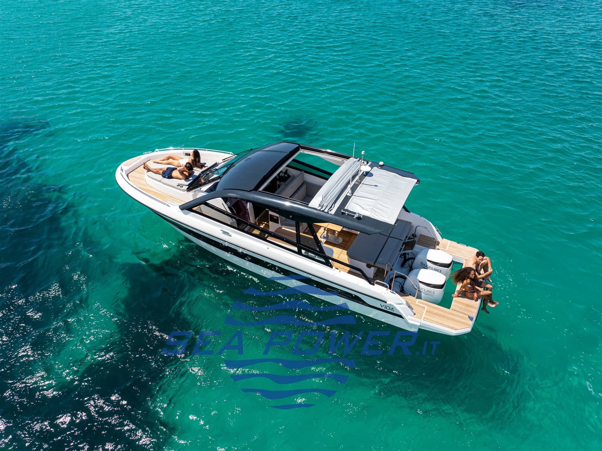 Bavaria Vida 33 Hard Top - Detail View 1 Bavaria Vida 33 Hard Top - Detail View 1