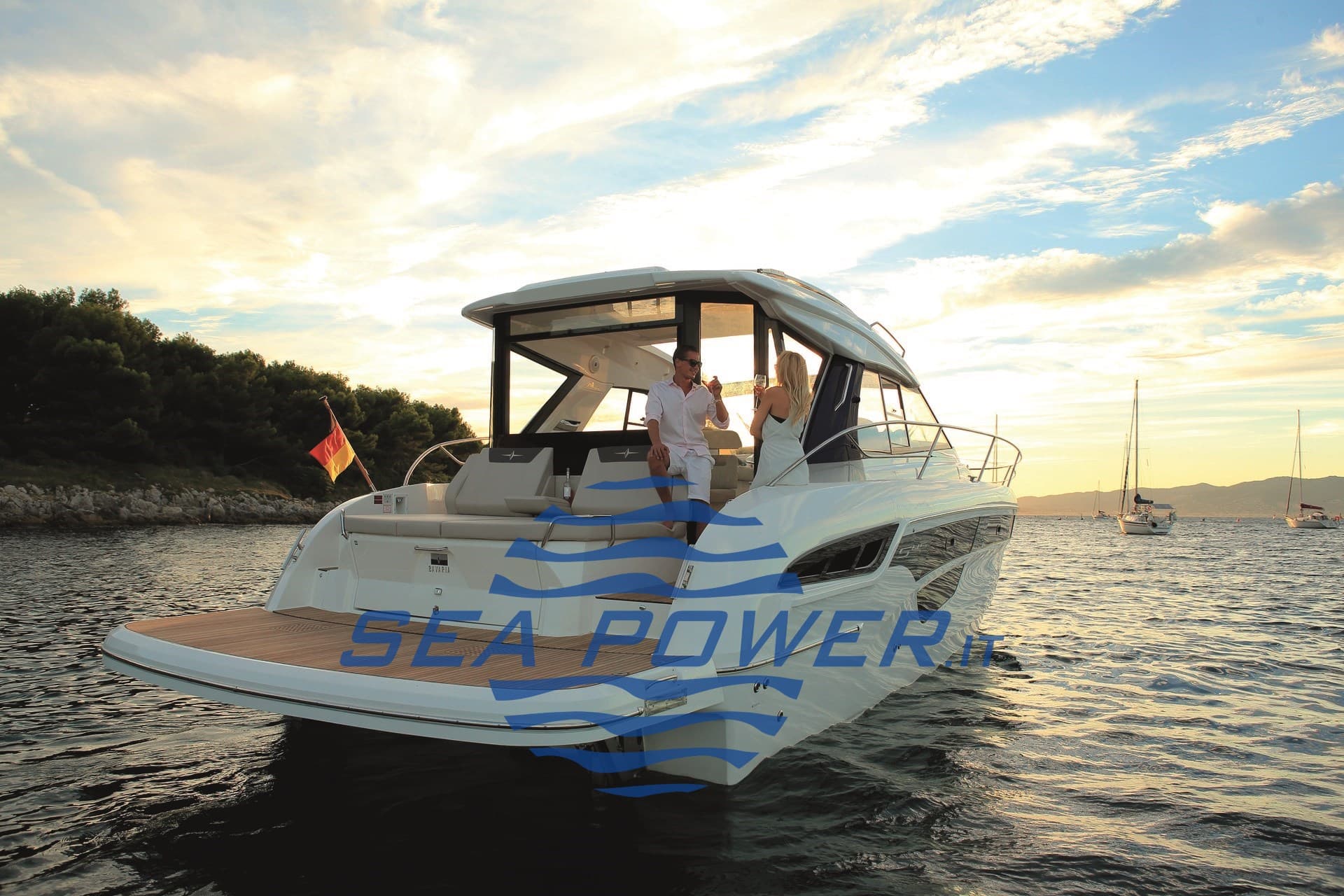 Bavaria S 45 Coupé - Interior View Bavaria S 45 Coupé - Interior View