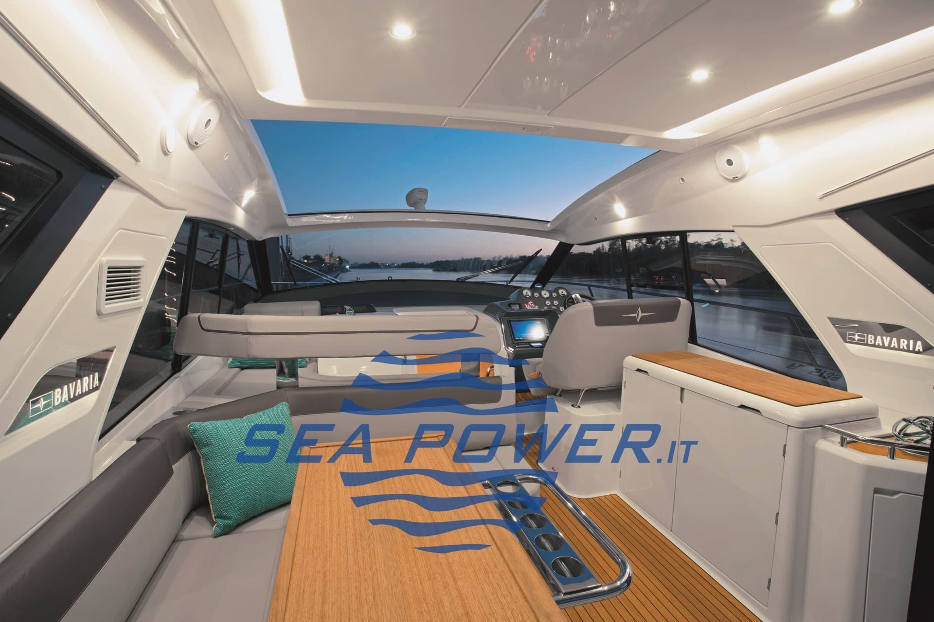 Bavaria S 45 Coupé - Deck View Bavaria S 45 Coupé - Deck View