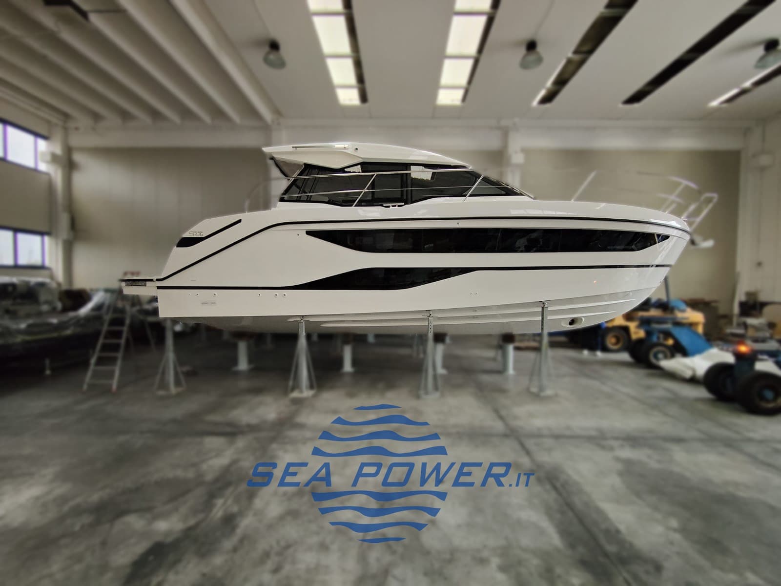 Bavaria Sr 38 Hard Top In Pronta Consegna - Detail View 1 Bavaria Sr 38 Hard Top In Pronta Consegna - Detail View 1