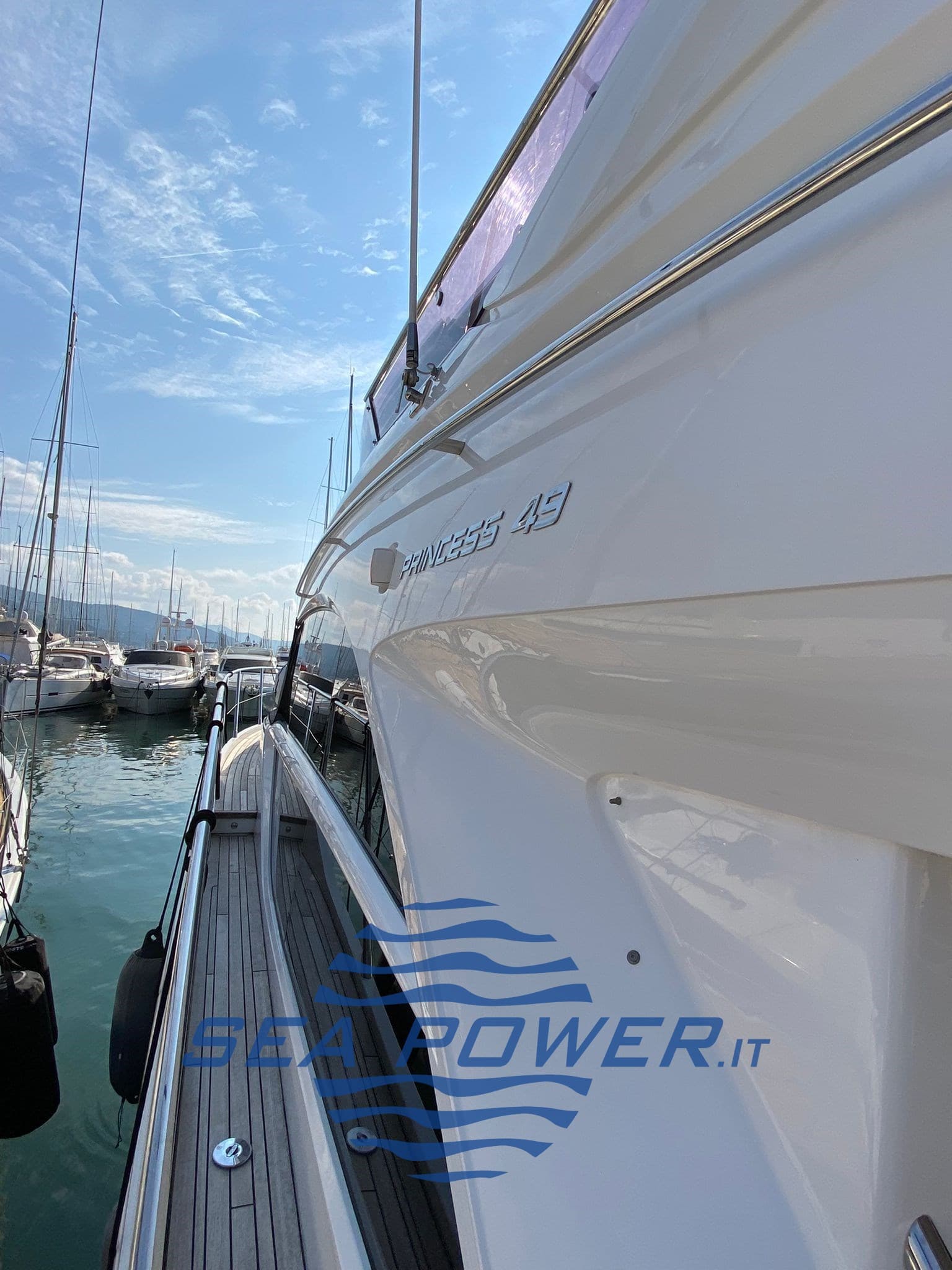 Princess Yachts F 49 - Interior View Princess Yachts F 49 - Interior View