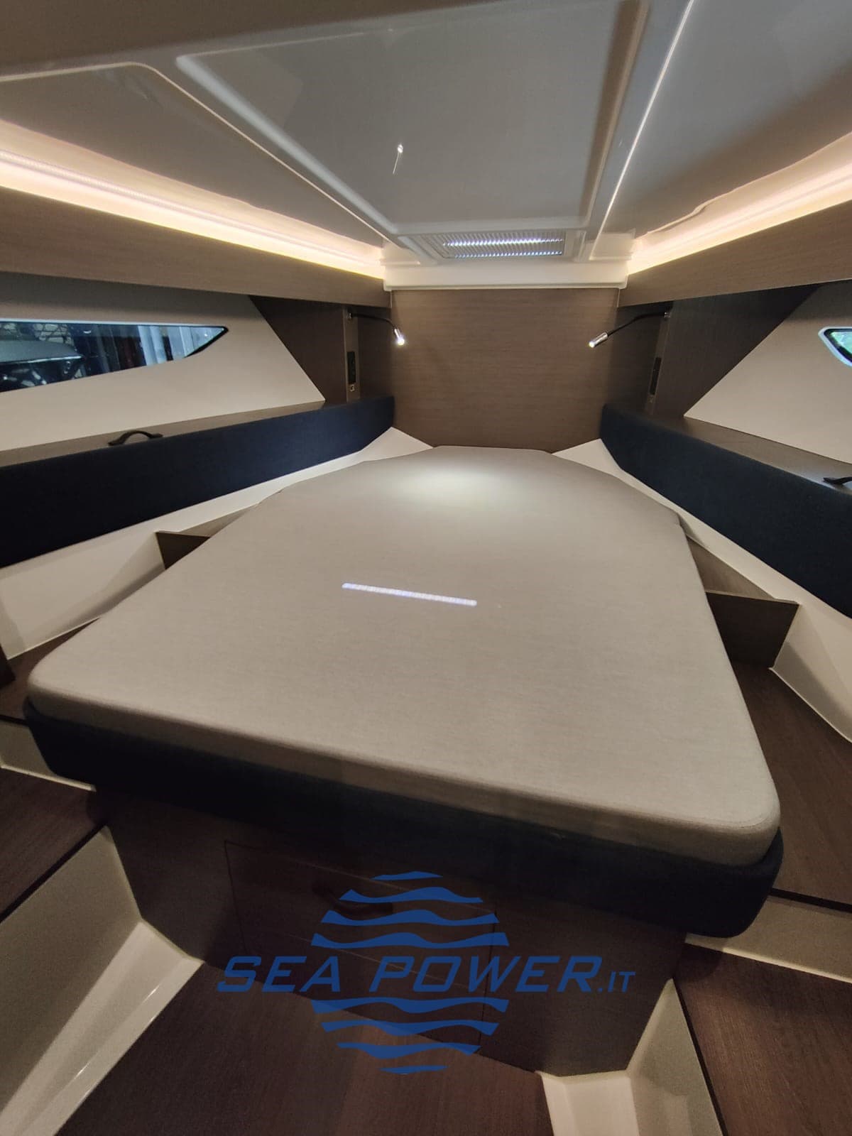 Beneteau Gran Turismo 36 usato - foto hero 7