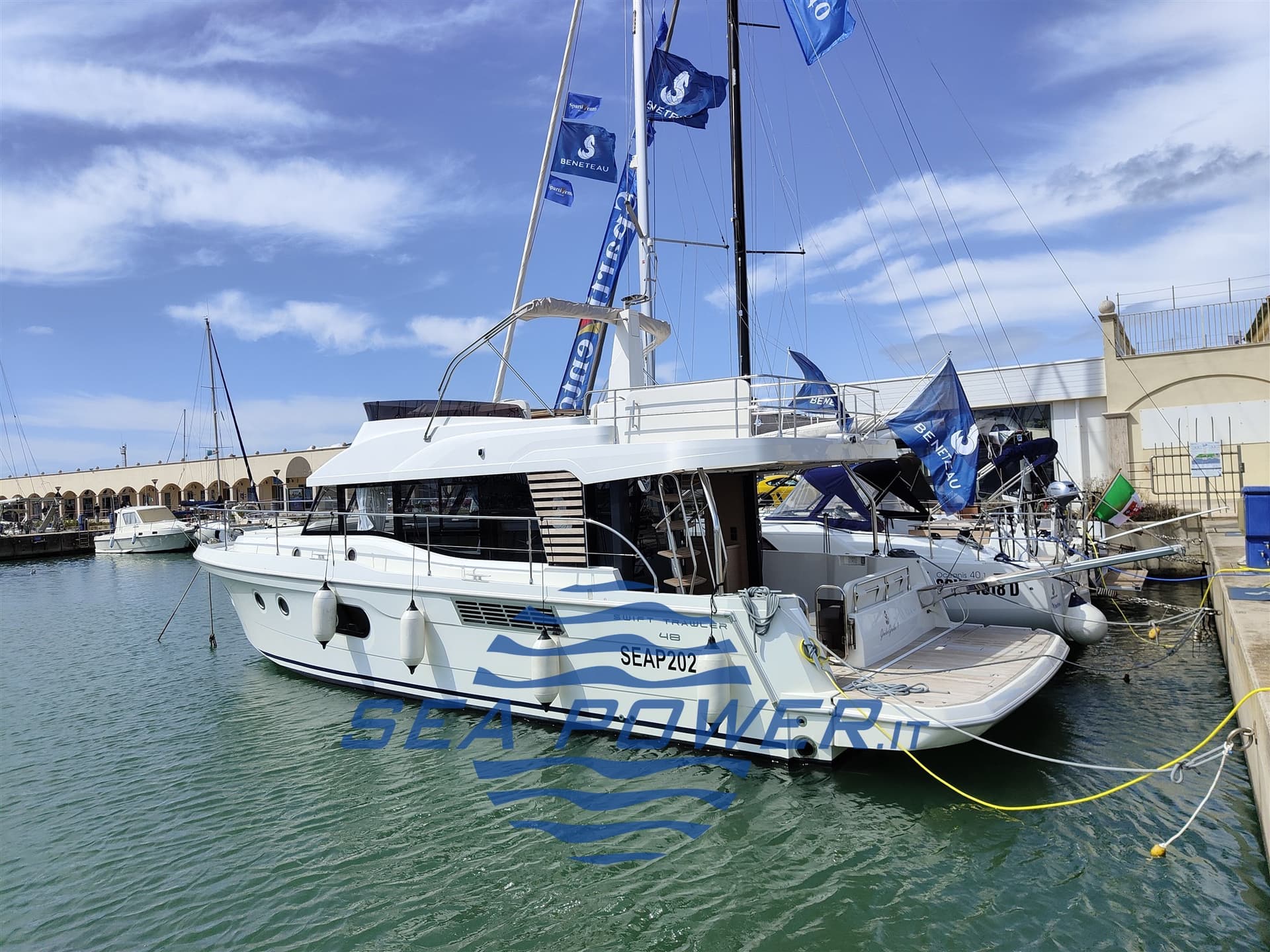 Beneteau Swift trawler 48 usato - foto hero 2